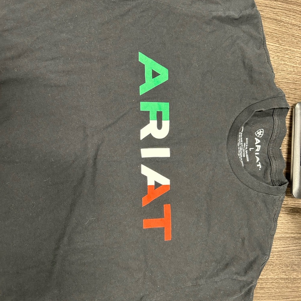 Ariat T-Shirt Size Large